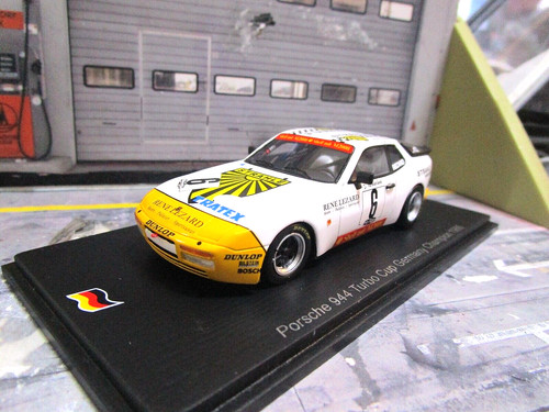 Porsche 944 turbo cup - 944, 1986