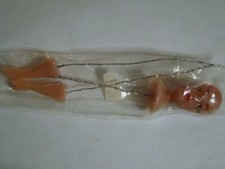 Engelskopf  und Hände aus