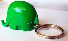 Schlüsselanhänger Elefant grün Dresdner Bank Key Chain 3cm x 4cm x 2,2cm Vintage