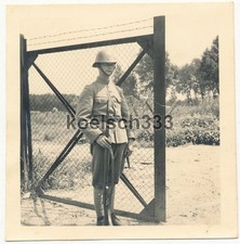 Foto holländischer Soldat hält Wache Wehrmacht Westfeldzug Holland 1940