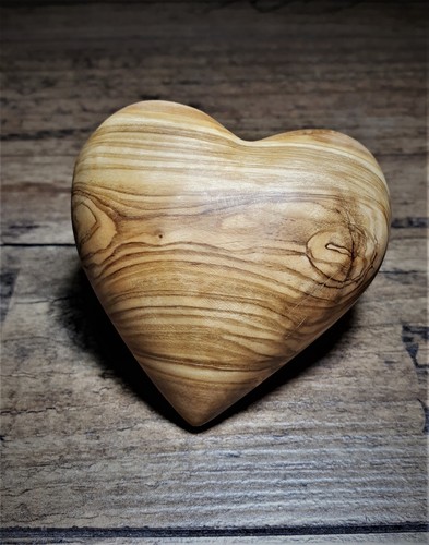 Handschmeichler aus olivenholz - handschmeichler,