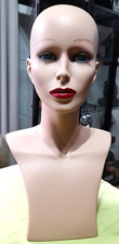 Weiblicher Schaufensterpuppenkopf mit Wimpern, Perückenständer,  ca.45 x 25 cm