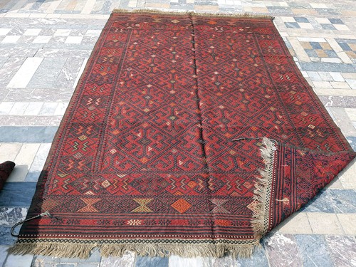 Roter turkmenischer bestickter - turkmenischer,