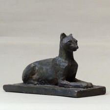 Skulptur LIEGENDE KATZE Bronze