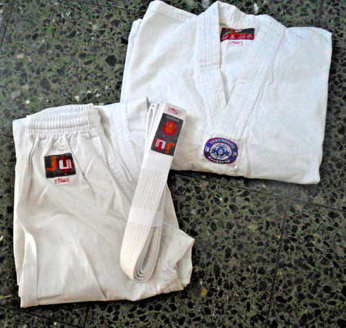 Sport anzug taekwondo - ,