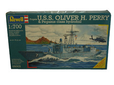 Revell 05003 U.S.S. Oliver H Perry Modellbausatz 1:700 in OVP ungebaut