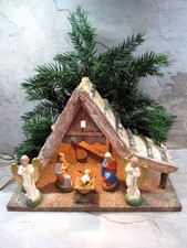 Krippe aus den 50er Jahren mit Beleuchtung - Tannenzweige als Deko sind möglich