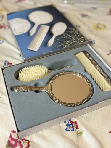 Friesurset teilig vintage - 3, teilig.