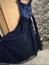 Dunkelblaues Verlobungskleid