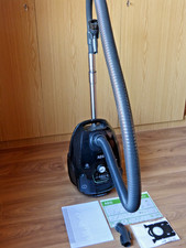 AEG BODENSTAUBSAUGER