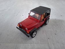 Jeep Wrangler, rot, Dach schwarz, 1:18, Solido