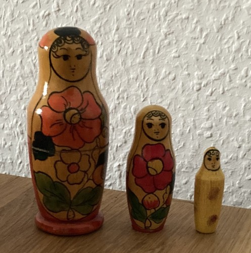 Udssr matroschka babuschka - udssr-matroschka.,