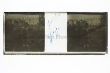 Mädchen Mit Der Schubkarre