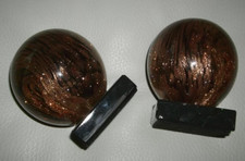 2 seltene Murano Kugeln auf