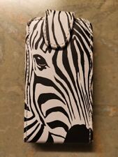 Handy Schutzhülle. Aufklappbar mit Kameraaussparung. Zebra Innen B 5,6 H 11,6 cm
