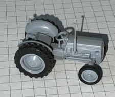 Wiking H0  892 01 24  Ferguson