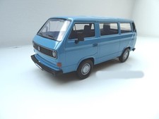 + VOLKSWAGEN VW T3 Bus Modellauto von Motormax 1:24 blau 79376 NEU