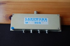 Splitter , Verteiler , BNC zu 4 fach SMA , Landwehr  Antennenverteiler