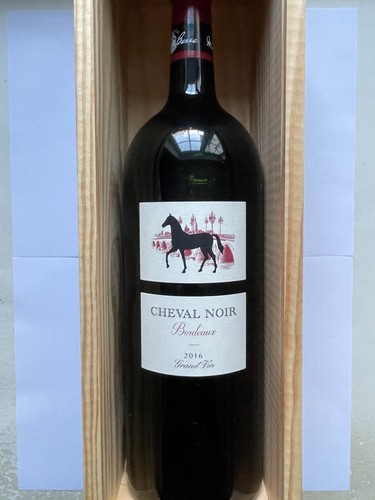 Cheval noir bordeaux - noir,