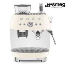 SMEG Espressomaschine mit