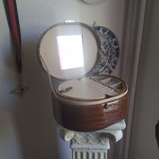 Schmuckdose Schmuckkasten oval braun Neu nie benutzt