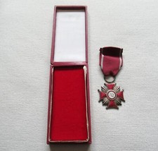 POLEN VOLKSREPUBLIK VERDIENST ORDEN 2. STUFE am Band im ETUI