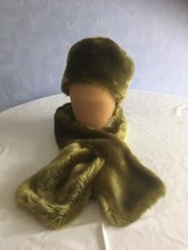 2er Set Schal mit Mütze / Webpelzschal,  Giorgio Passigatti, olivgrün