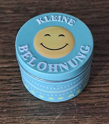 Alte kleine blechdose smiley - alte,