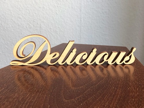 Schriftzug delicious typo - 'delicious',