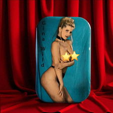 Gina Wild #01 | Kühlschrankmagnet | NEU