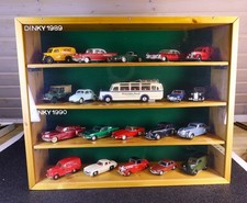 c6C758 Vitrinen Modellauto