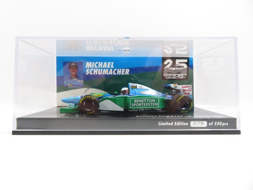 Minichamps 517940405 - 1:43,
