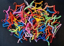 Konvolut Kleiderbügel für Petra von Plasty Puppen 70er Jahre Vintage