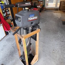 Außenbordmotoren TOHATSU (2T) und Thruster (Elektro)