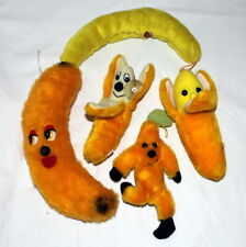 Plüschtiere 5 Bananen im gelben Farbton 18-28 cm groß teils mit lustigem Gesicht