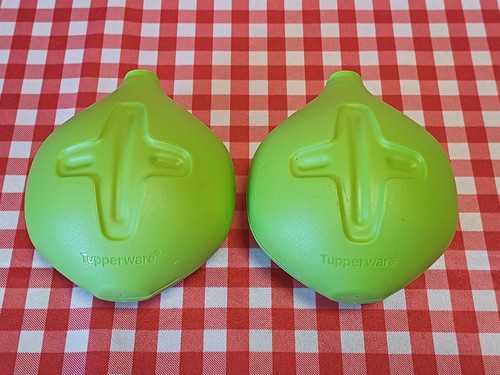 Tupperware 2 x - 2,