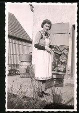 Fotografie Hausfrau bürstet