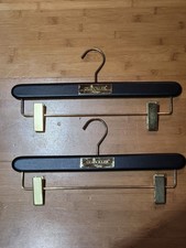 GLÖÖCKLER, Kleiderbügel für Hosen oder Röcke, aus Holz, Ebenholz?  Gold, Schwarz