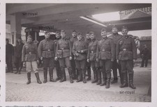 Wehrmacht Soldaten vor Tankstelle mit Zapfsäule Superal Benzin - WK2 Foto 9x6cm
