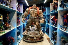 Custom Pitt statue 1/4 scale