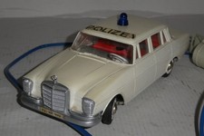 GAMA 1882 MERCEDES 220 S W 108