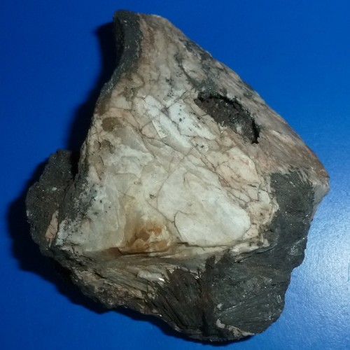 Mineral pyrolusit - 16,