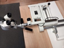 Binokulares Standard- Kolposkop Leisegang Model 1 am Schwebestativ