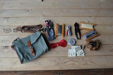 Schweizer Armee Umhängetasche Handtasche Segeltuch Leder 22x18x6 cm mit Inhalt