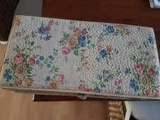 Deko Box(alt) Pappkarton, Deckel mit Stoff bezogen,35cm Lang