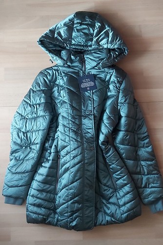 Neue steppjacke mit - neue,