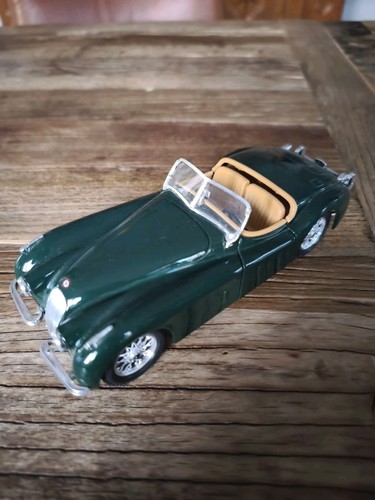 Burago jaguar 120 1 24 - burago,