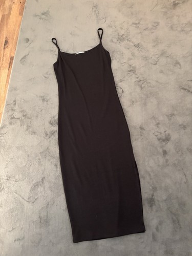 Schönes geripptes kleid - schönes,