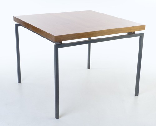 Beistell-Couch-Tisch