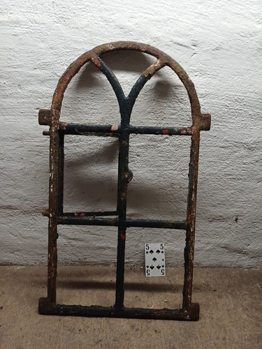 Massives altes fenster mit - massives,